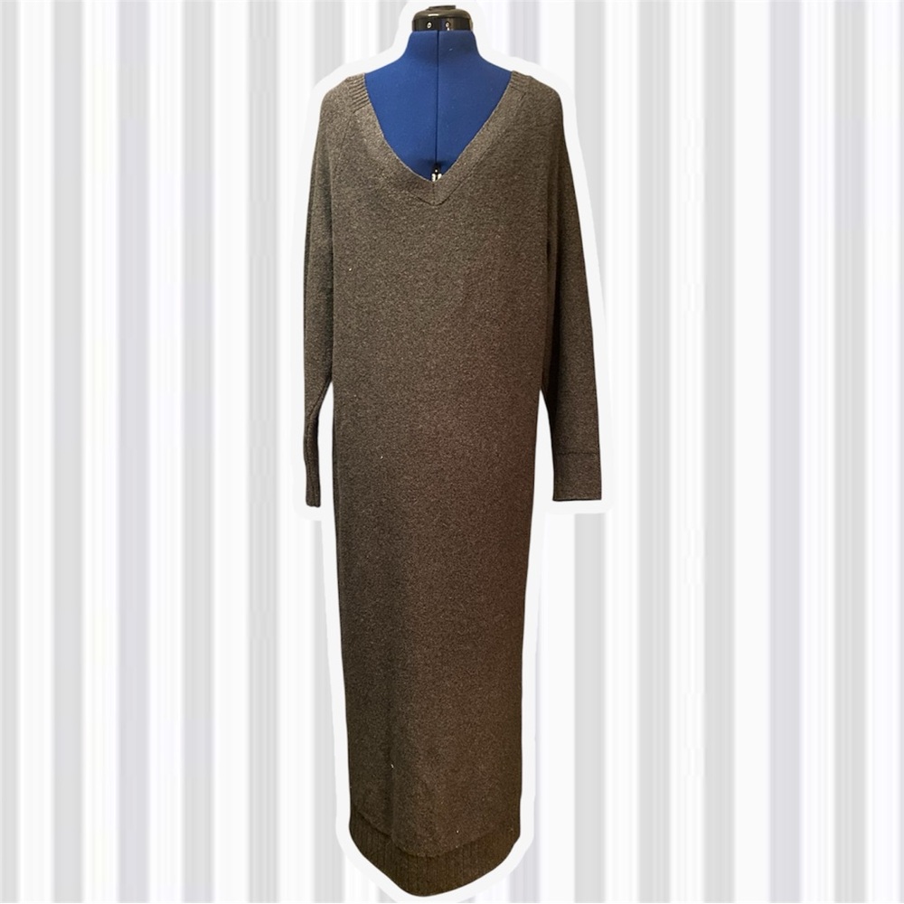 Hinge Brown Long Sleeve Maxi Dress
